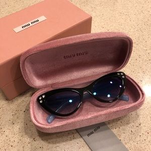 Miu Miu subglasses